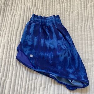 Game Day Blue Hotty Hot Shorts Lululemon 2.5 inch